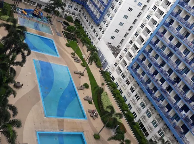 Apartment Staycation Infront Of Moa, Near Arena, Smx, New Smx Cite, Dfa, Ayala Mall Bay, Naia 123 *