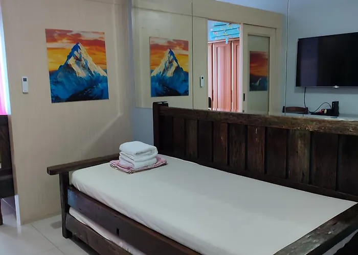 Staycation Infront Of Moa, Near Arena, Smx, New Smx Cite, Dfa, Ayala Mall Bay, Naia 123 Apartment *
